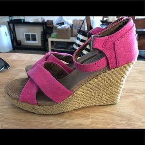 Toms wedges